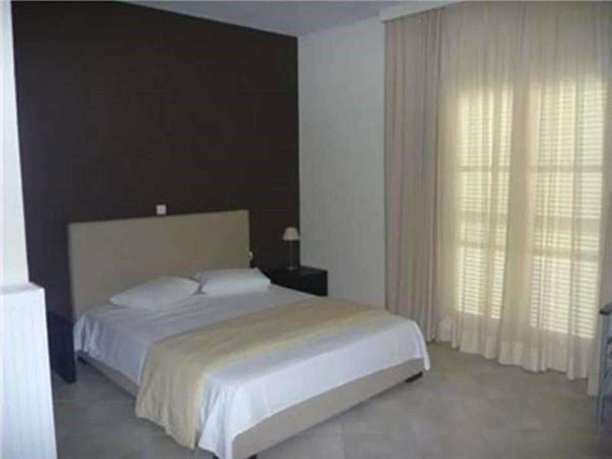 Diavlos Studios Agiokampos  Room photo